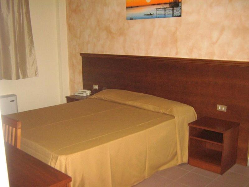 Hostiliae Ciminiera Hotel Ostiglia Exterior foto