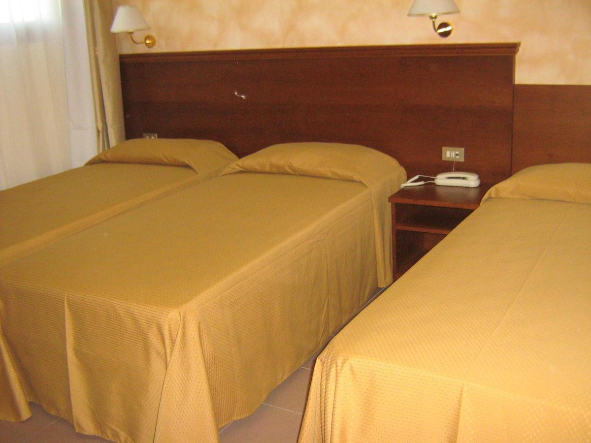 Hostiliae Ciminiera Hotel Ostiglia Zimmer foto